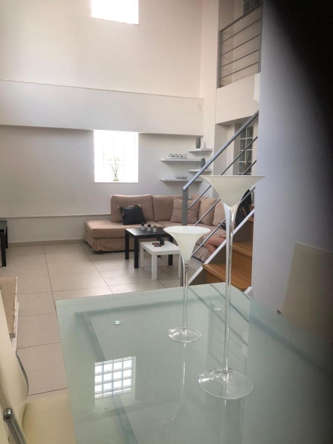 אתונה Maisonette Lux Modern Next To Metro Kerameikos 3 Rooms מראה חיצוני תמונה